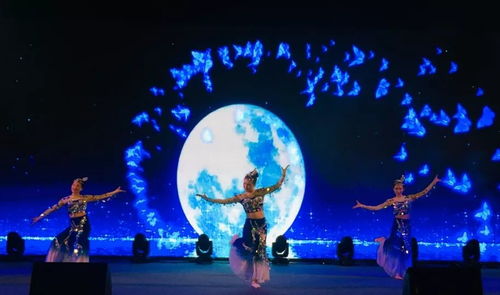 吃盤菜 睇晚會(huì),夏港街這場 暖企行動(dòng) 很過癮